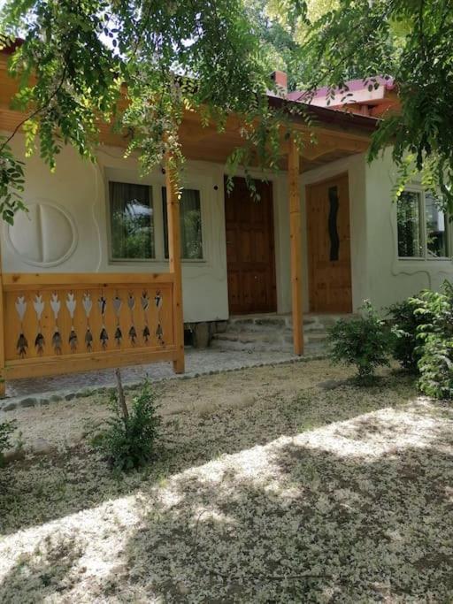 Casa De Oaspeti Adorabila Aproape De Natura Sărata-Monteoru Zewnętrze zdjęcie